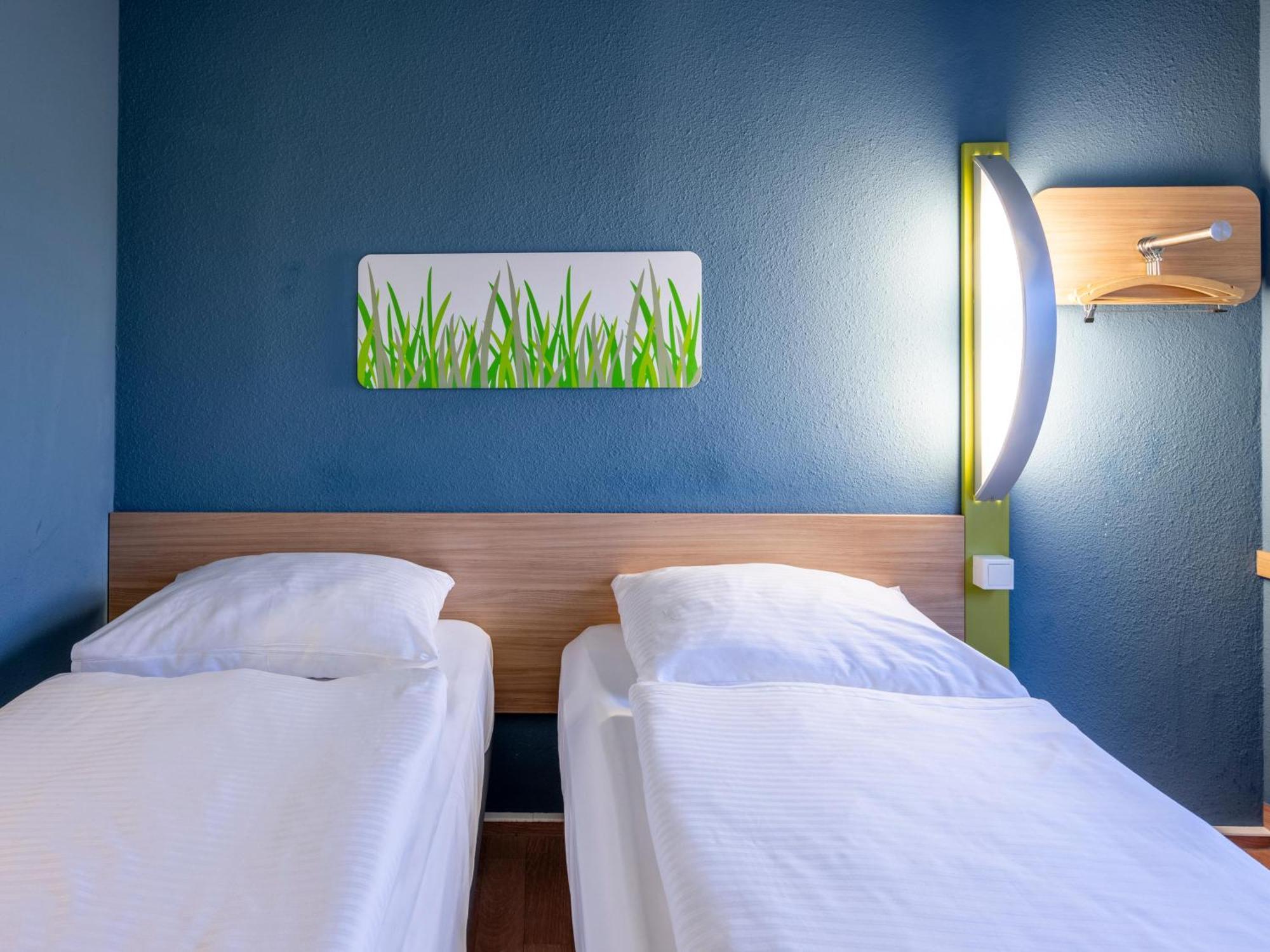B&B Hotel Mannheim-Friedrichsfeld Экстерьер фото