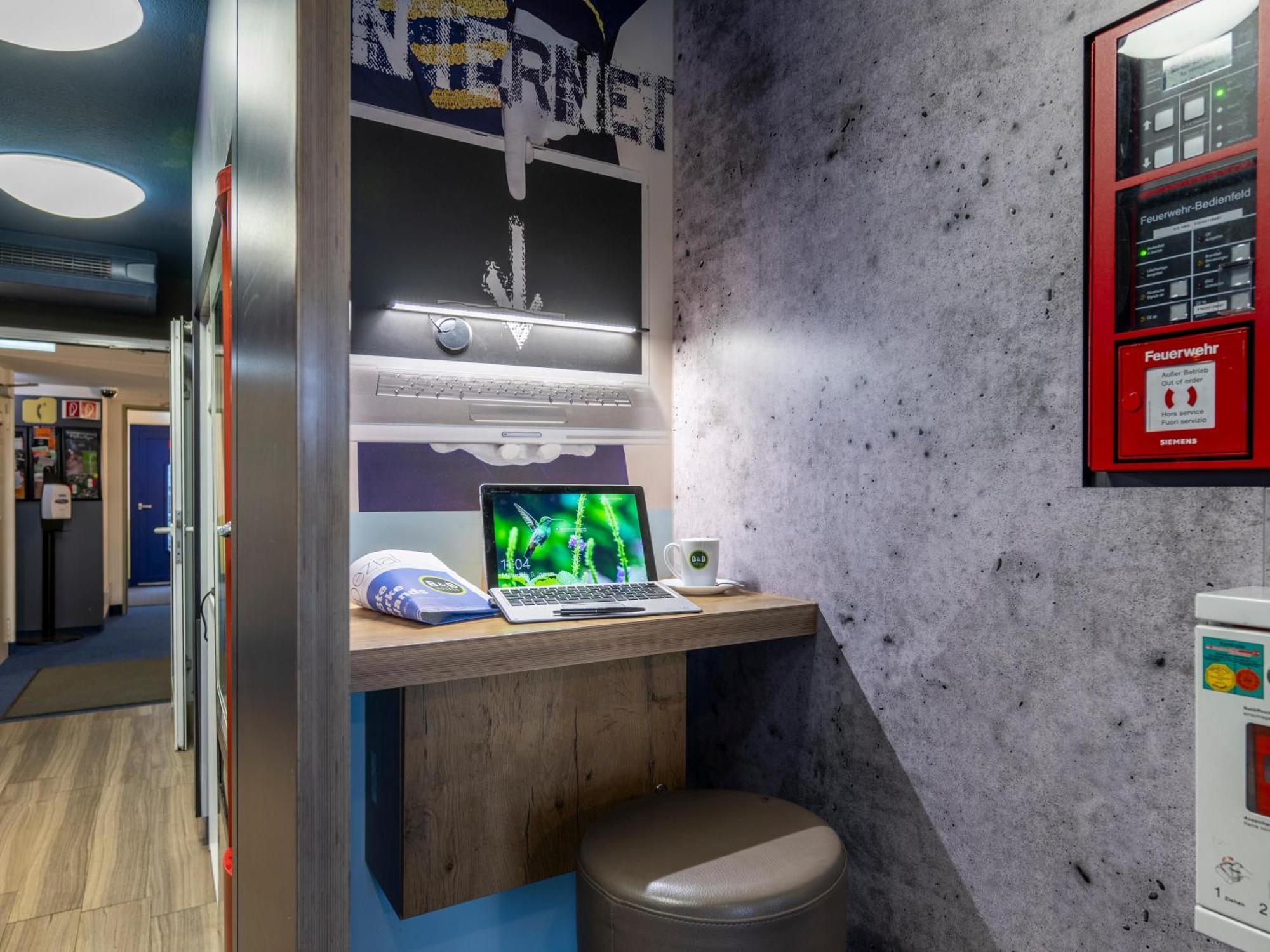 B&B Hotel Mannheim-Friedrichsfeld Экстерьер фото